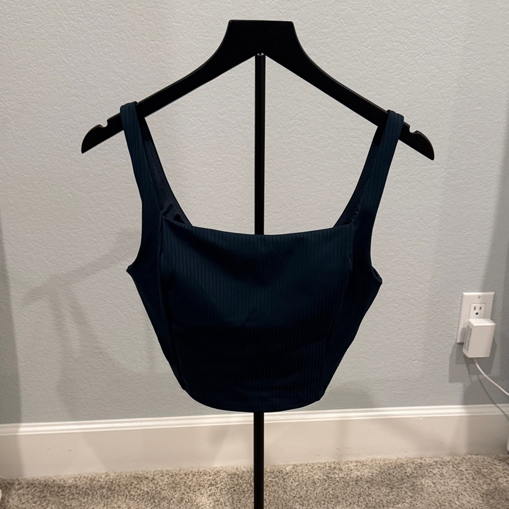 Vuori Inversion Rib Support Tank in Moss size medium - Picture 2 of 3